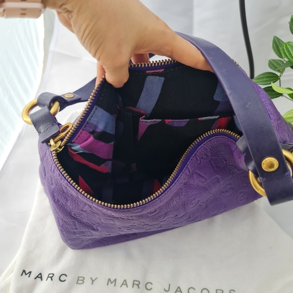 Marc Jacobs monogram leather hobo in grape purple - Picture 4 of 12
